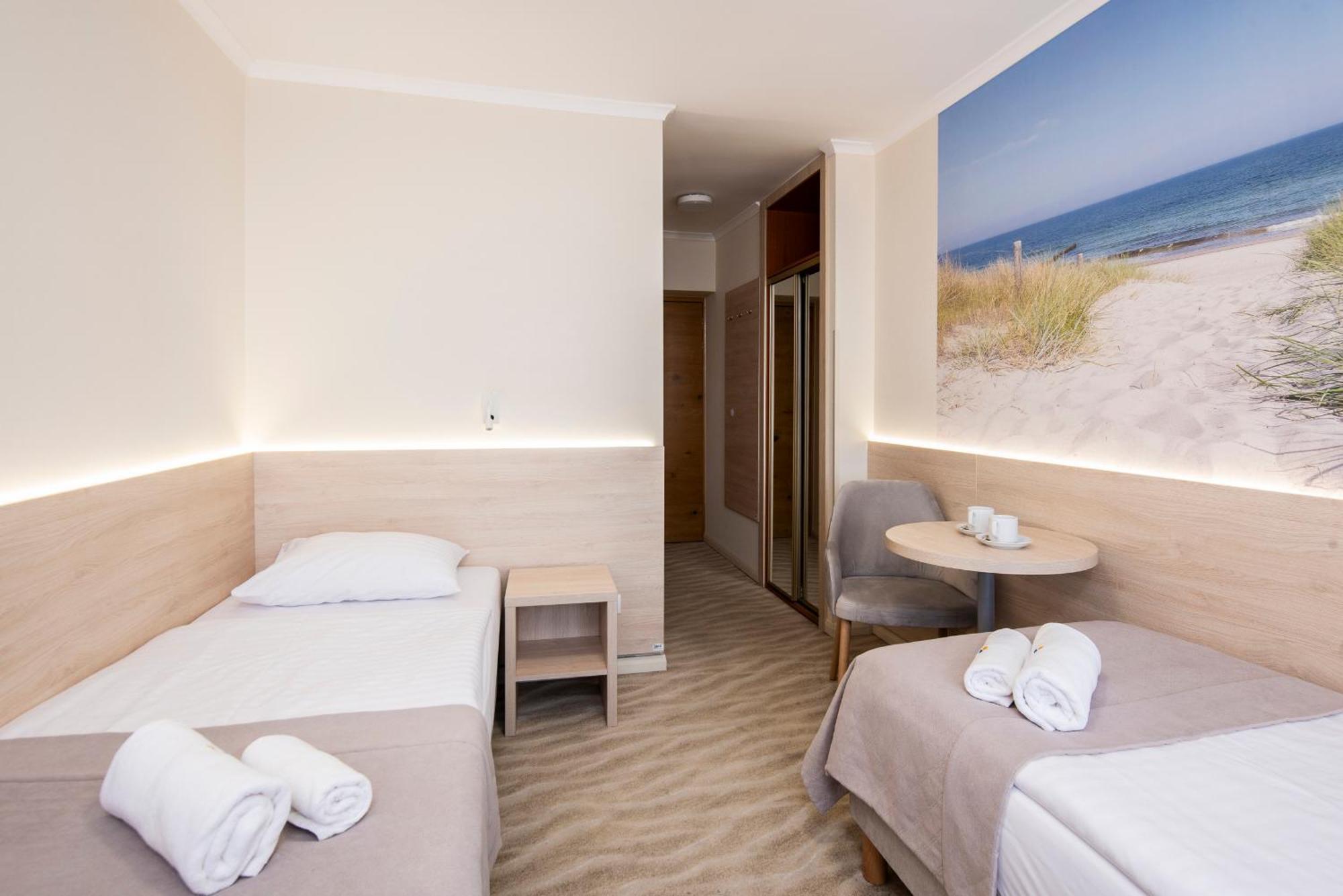 Interferie Cechsztyn Hotell Ustronie Morskie Rom bilde