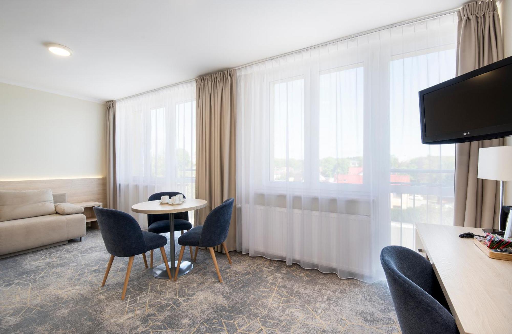 Interferie Cechsztyn Hotell Ustronie Morskie Rom bilde